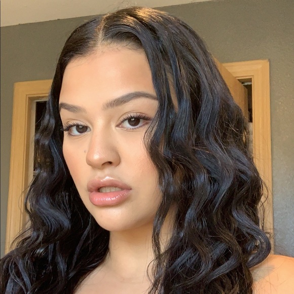 Meet your Posher, Rocio - Picture 1 of 1